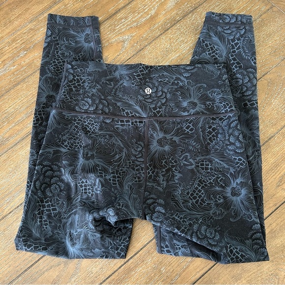 Lululemon Wunder Under Hi-Rise 7/8 Tight | Size 8 - Picture 7 of 10